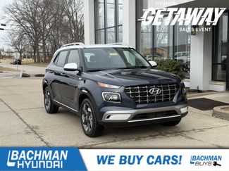 New 2026 Hyundai Venue SEL video 1