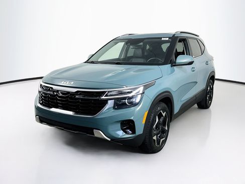 Used 2025 Kia Seltos EX w/ EX Sunroof Package FWD image 1