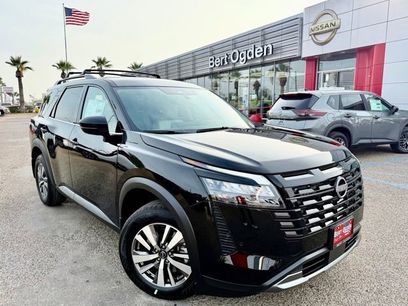 New 2026 Nissan Pathfinder SL