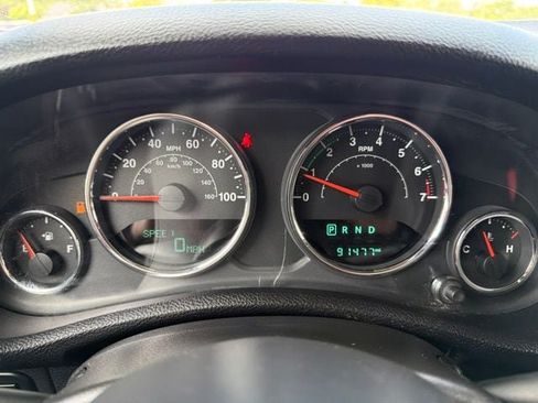 Certified 2016 Jeep Wrangler Unlimited Rubicon w/ Connectivity Group AWD/4WD image 21
