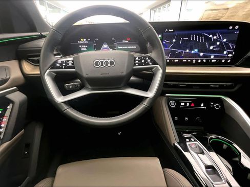 Used 2025 Audi Q5 Premium Plus image 6