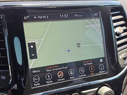 Used 2019 Jeep Grand Cherokee Altitude AWD/4WD image 27