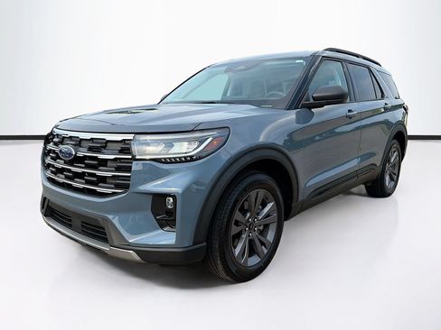 Used 2026 Ford Explorer Active w/ Active Comfort Package AWD/4WD image 8