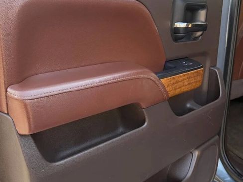 Used 2016 Chevrolet Silverado 2500 High Country w/ Duramax Plus Package image 21