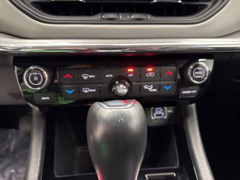 Used 2022 Jeep Compass Limited w/ Sun and Sound Group image 35