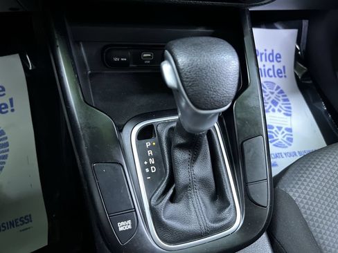 Used 2024 Kia Soul LX FWD image 24