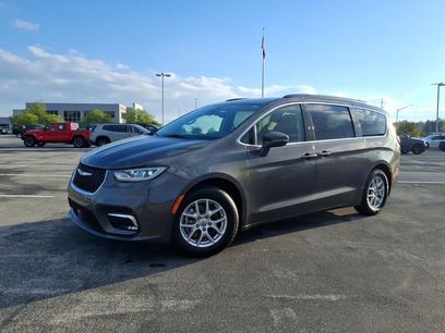 Used 2022 Chrysler Pacifica Touring-L