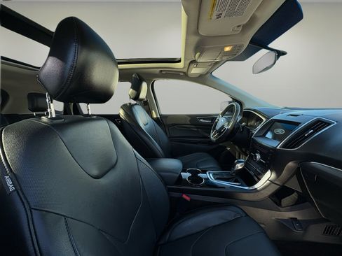 Used 2017 Ford Edge Titanium w/ Equipment Group 301A image 42