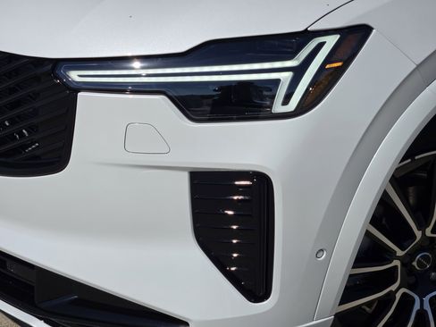 New 2026 Volvo XC90 B6 Ultra image 10