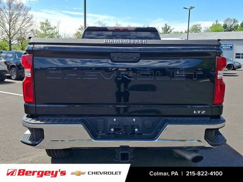 Used 2020 Chevrolet Silverado 2500 LTZ w/ LTZ Convenience Package AWD/4WD image 6