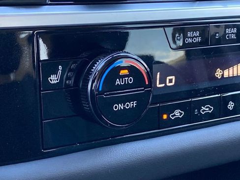 New 2025 Nissan Pathfinder SV w/ Black Appearance Package image 21