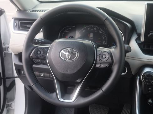 Used 2025 Toyota RAV4 XLE w/ Convenience Package AWD/4WD image 21