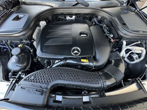 Used 2020 Mercedes-Benz GLC 300 GLC 300 w/ Parking Assistance Package image 25