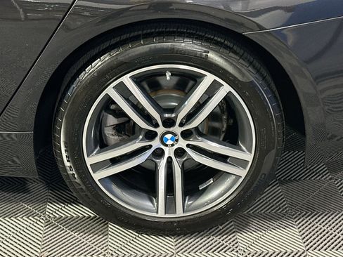 Used 2022 BMW 530i xDrive w/ Convenience Package image 12