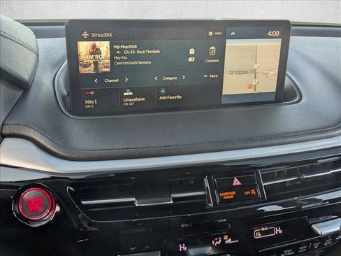 Used 2023 Acura MDX SH-AWD w/ Technology Package image 12