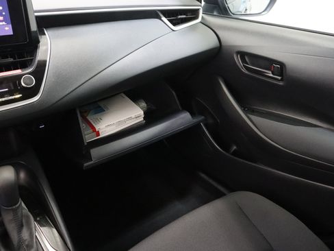 Used 2026 Toyota Corolla LE FWD image 21
