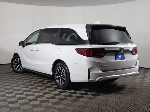 New 2026 Honda Odyssey EX-L image 7
