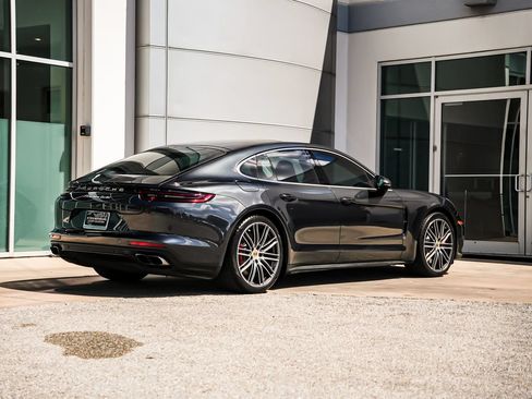 Used 2017 Porsche Panamera Turbo AWD/4WD image 7