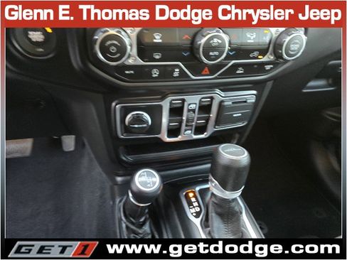 Certified 2021 Jeep Gladiator Willys image 18