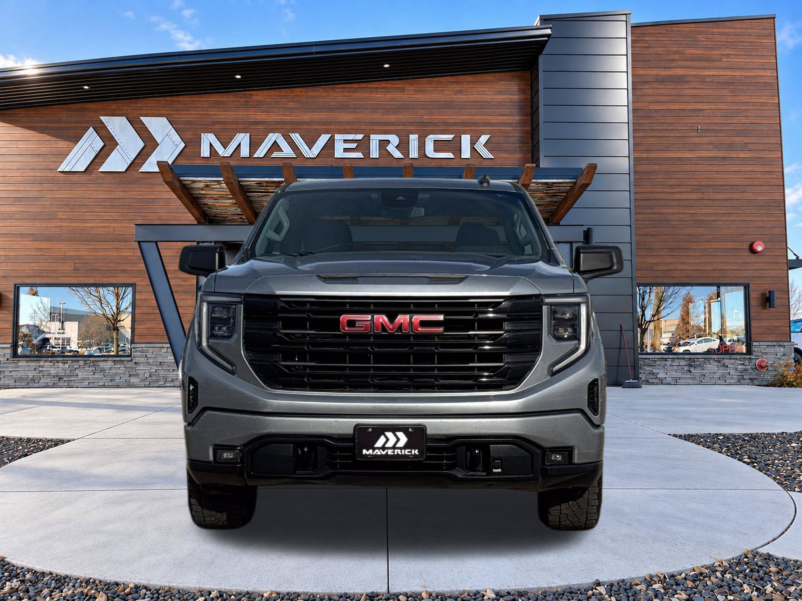 Used 2023 GMC Sierra 1500 Elevation AWD/4WD image 2