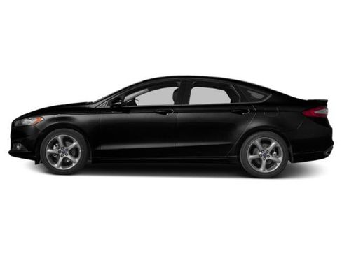 Used 2015 Ford Fusion SE FWD image 3