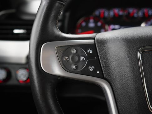 Used 2016 GMC Yukon SLT w/ Open Road Package AWD/4WD image 28