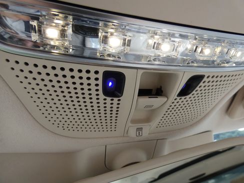 Used 2014 Mercedes-Benz S 550 Sedan image 81