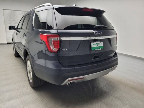 Used 2017 Ford Explorer XLT w/ Equipment Group 202A AWD/4WD image 5