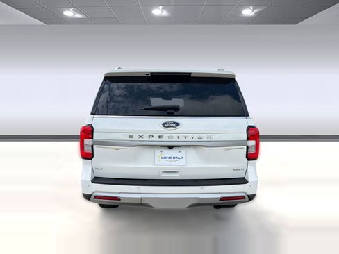 Used 2024 Ford Expedition Max XLT image 10