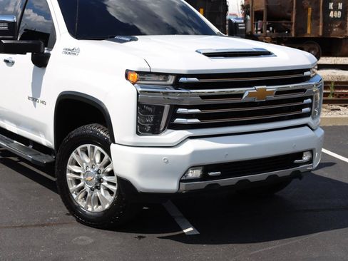 Used 2021 Chevrolet Silverado 2500 High Country AWD/4WD image 6