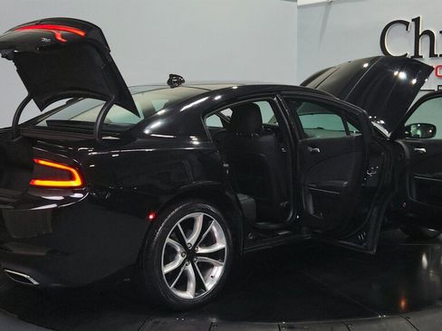 Used 2015 Dodge Charger R/T w/ Wheels & Tunes Group RWD image 20