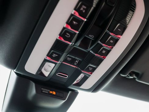 Certified 2026 Porsche Macan Turbo AWD/4WD image 21