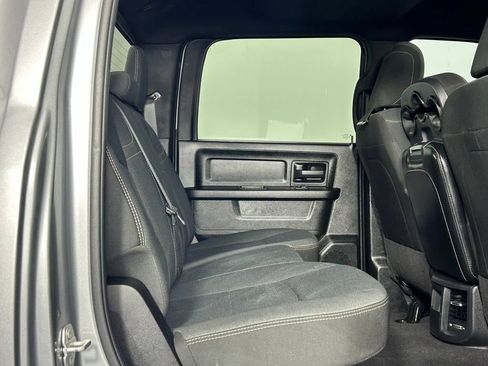 Used 2024 RAM 3500 Tradesman w/ Chrome Appearance Group AWD/4WD image 13