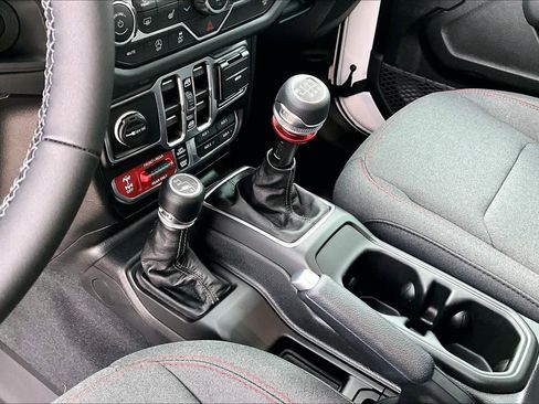 New 2026 Jeep Wrangler Rubicon image 7