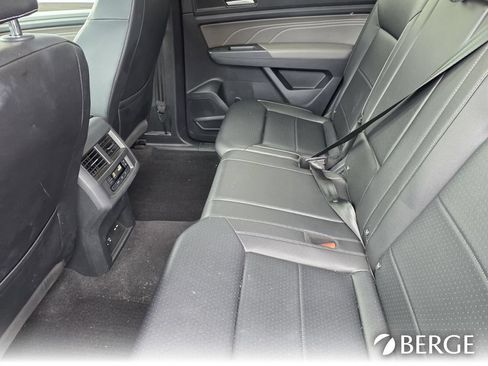 Used 2021 Volkswagen Atlas SEL AWD/4WD image 25