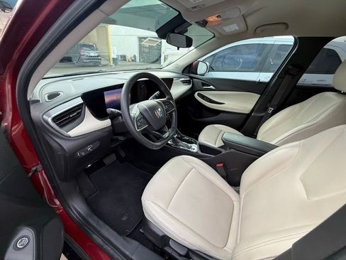 Used 2024 Buick Encore GX Sport Touring image 12