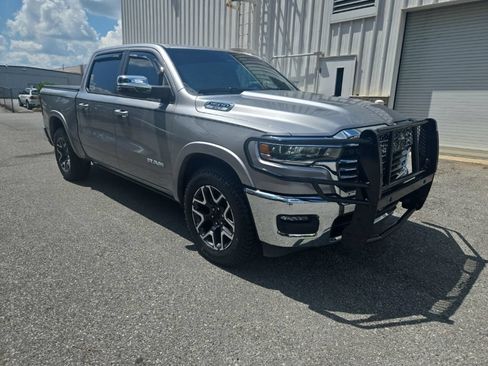 Used 2025 RAM 1500 Laramie w/ Advanced Safety Group II AWD/4WD image 7