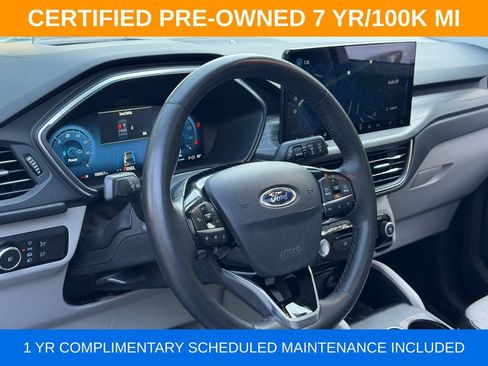 Used 2023 Ford Escape Platinum w/ Premium Technology Package AWD/4WD image 30