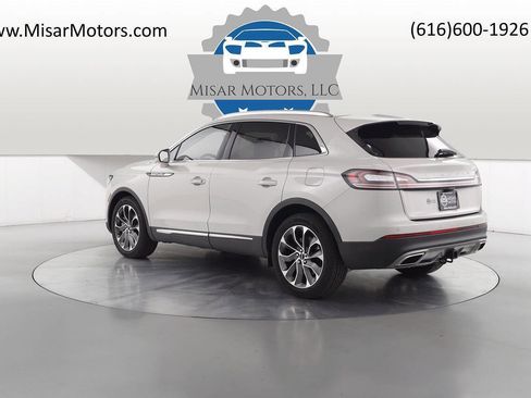 Used 2022 Lincoln Nautilus Reserve w/ Class II Trailer Tow Package image 5