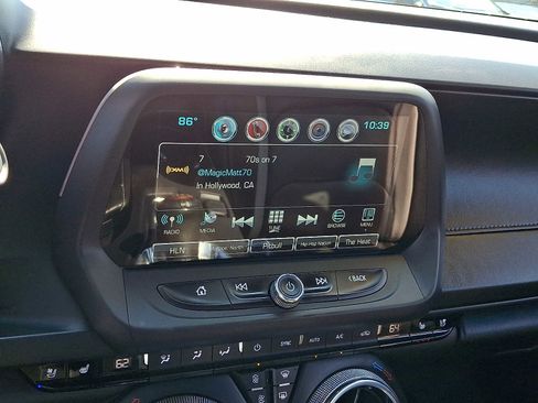 Used 2016 Chevrolet Camaro SS image 16