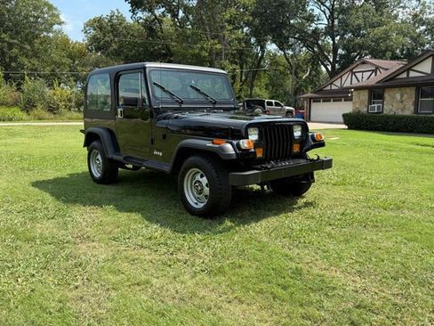 Used 1989 Jeep Wrangler 4WD image 1