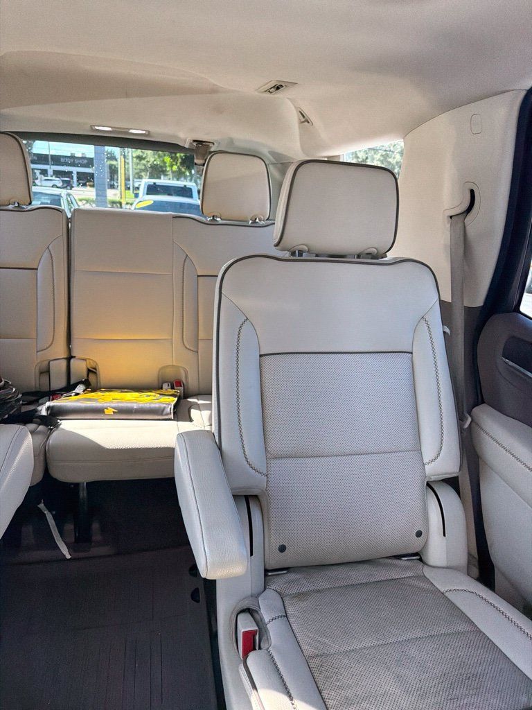Used 2021 GMC Yukon Denali w/ Denali Premium Package RWD image 12