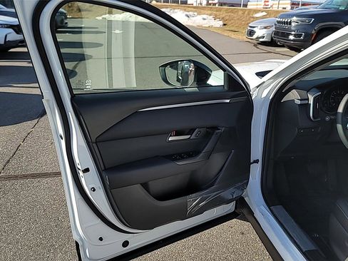 New 2025 MAZDA CX-50 AWD 2.5 S w/ Weather Package image 17