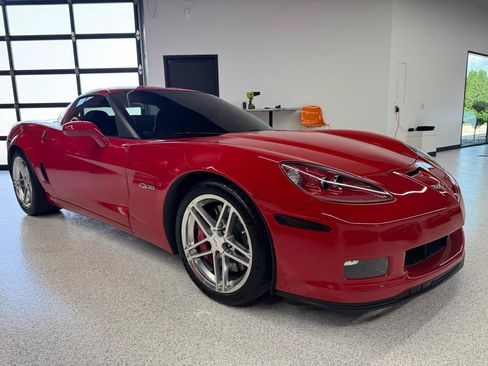 Used 2007 Chevrolet Corvette Z06 w/ Preferred Equipment Group RWD image 13
