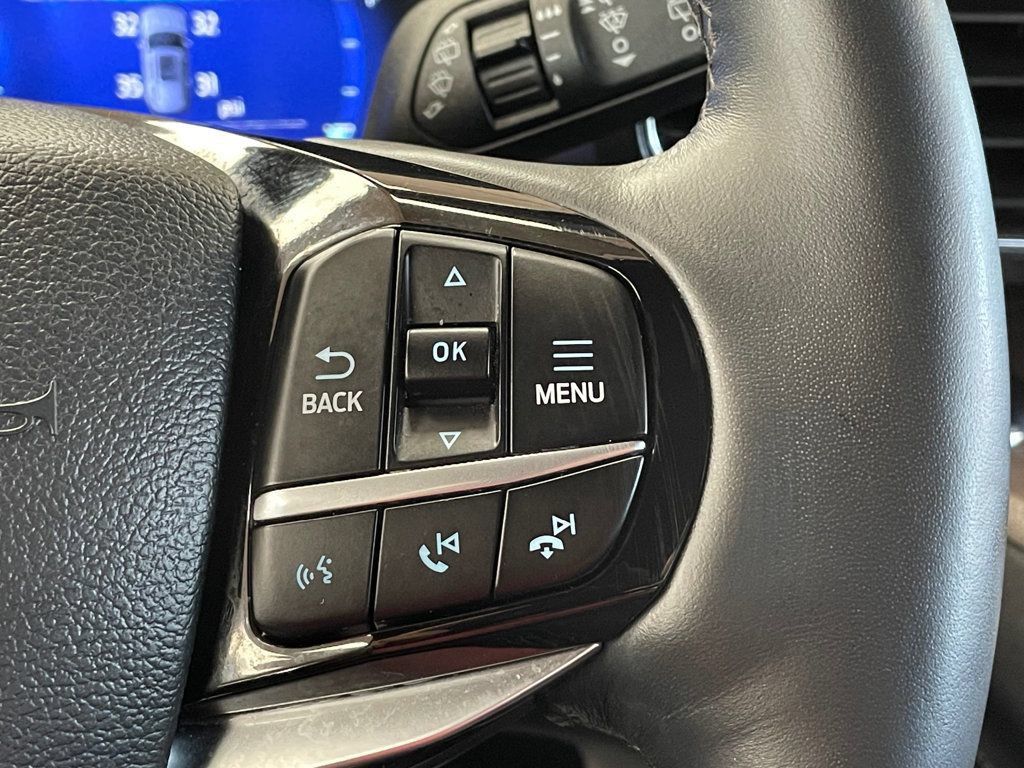 Used 2023 Ford Explorer Platinum w/ Technology Package AWD/4WD image 32