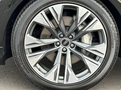 New 2026 Audi Q8 Premium Plus image 24