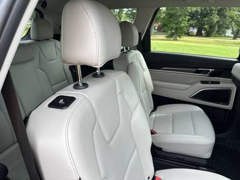Certified 2024 Kia Telluride S w/ S Sunroof Package AWD/4WD image 24