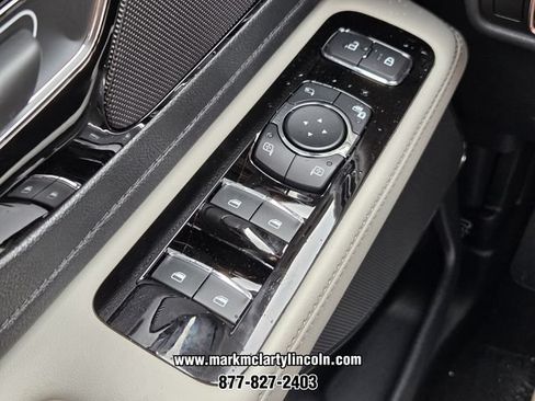 New 2026 Lincoln Aviator 2WD image 22