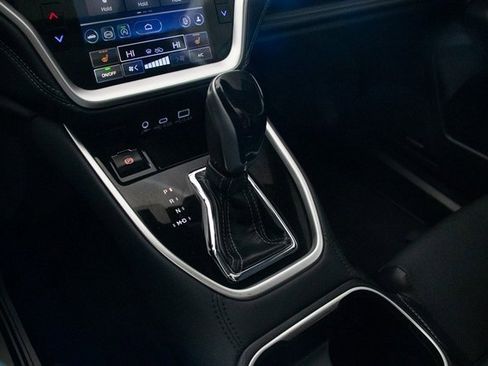 Used 2024 Subaru Outback Limited image 33