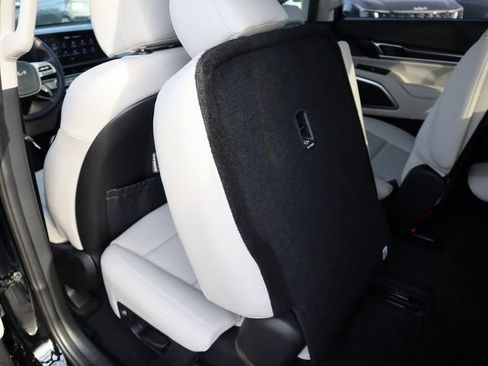 New 2025 Kia Telluride S image 20